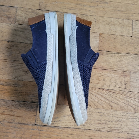 Steve Madden Blue & Brown Slip on Shoes - Picture 2 of 5